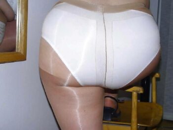 Maîtresse Dominatrice recherche soumis pour tchat vulgaire à Boulogne-Billancourt rencontre-Boulogne-Billancourt