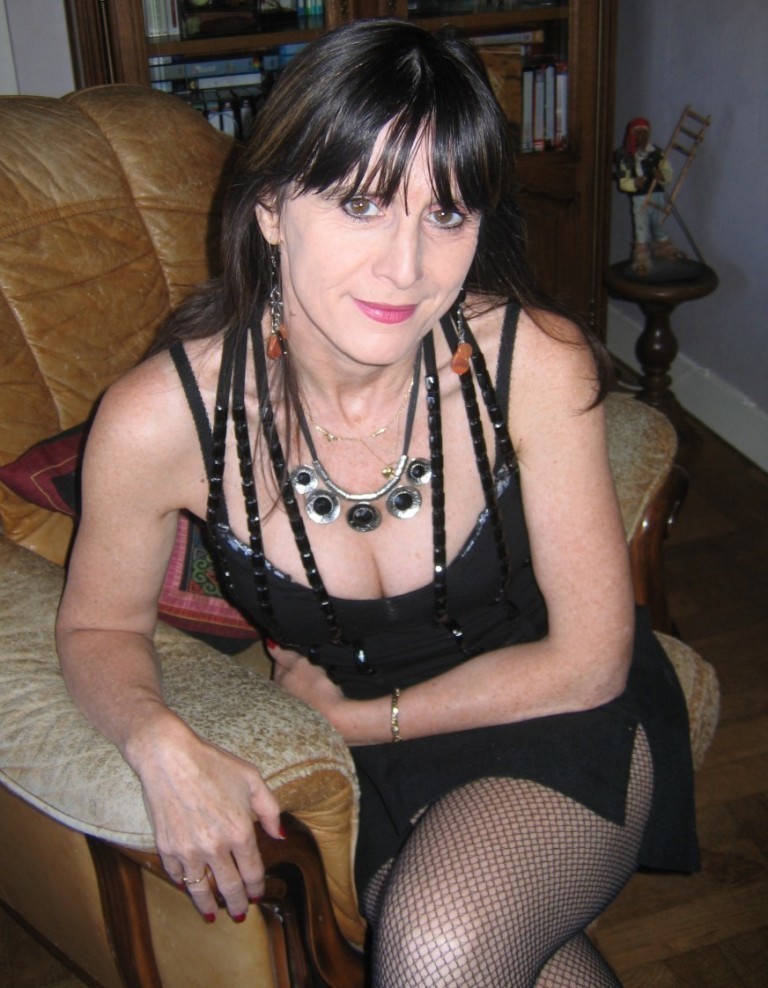 Dany - rencontre-Dominatrice-Figeac