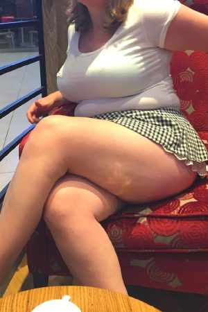 Entre obéissance et plaisir charnel Clara - rencontre-BDSM-Béziers
