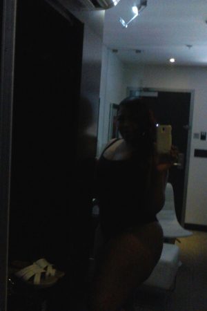 Valeria - rencontre-MILF-Valenciennes