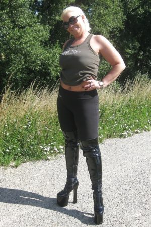 Sélène - rencontre-Milf-Nantes