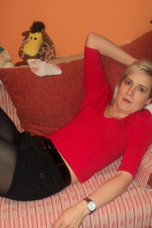 Inès - rencontre-Milf-Nice