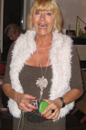 Aventurière de Vie Cherche Compagnon pour Balades et Rires Martine - rencontre-cougar-lille-DAsl