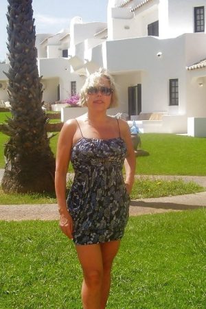 Corinne - rencontre-BDSM-Boulogne-Billancourt