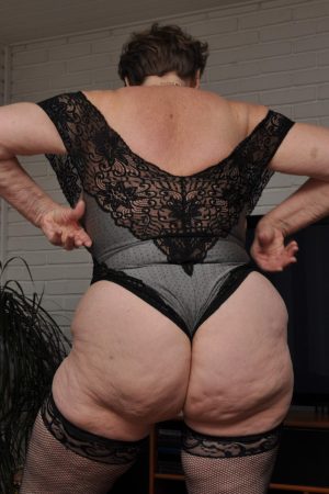 Pascale - rencontre-Dominatrice-Boulogne-Billancourt