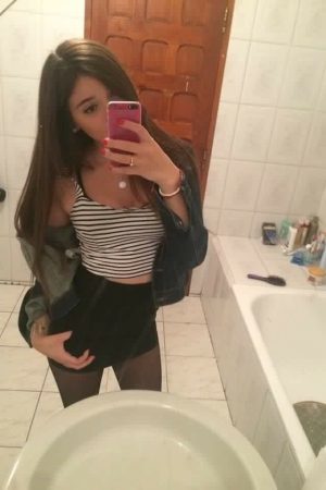 Océane - rencontre-Dominatrice-Nanterre