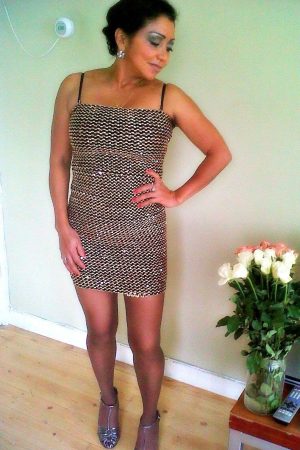 La fondeuse qui te coule Samira - rencontre-Dominatrice-Orléans