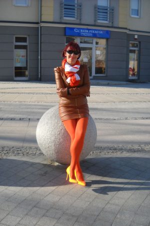 Envie d’un vrai soumis pour mon anniversaire ! Chloé - rencontre-Cougar-Nice